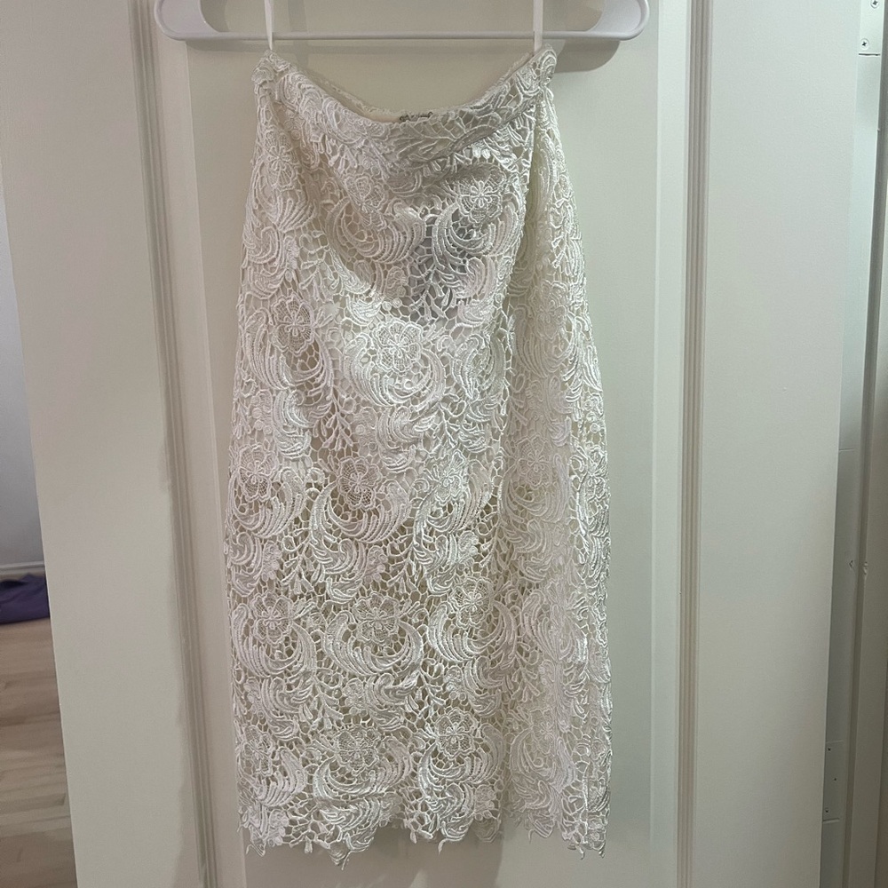 Elegant Cream Lace Dress